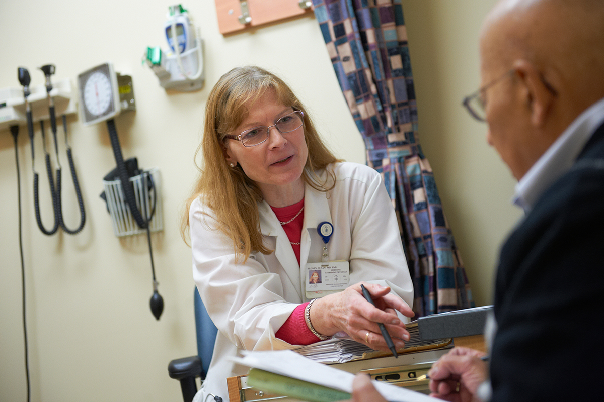 Doctor and patient in conversation